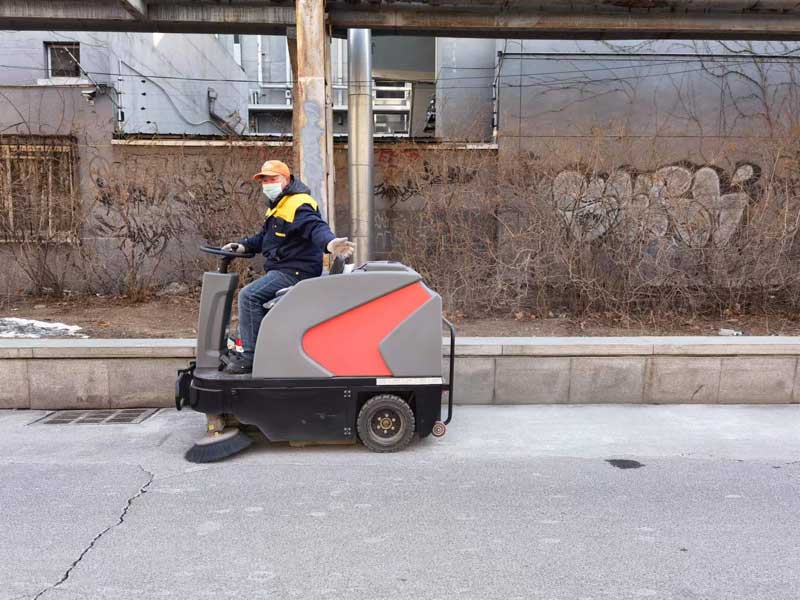 北京798藝術區(qū)使用揚子掃地機后，持續(xù)采購！