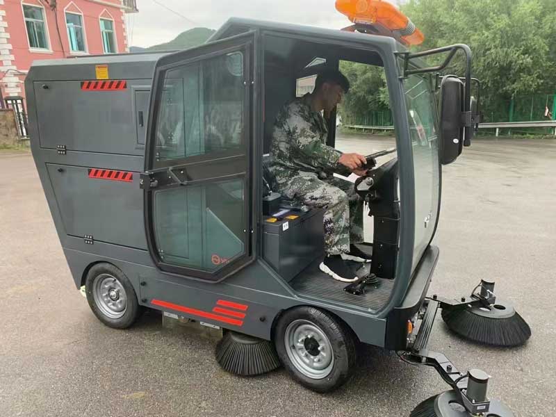 使用動力清掃車的好處 使用動力清掃車的好處