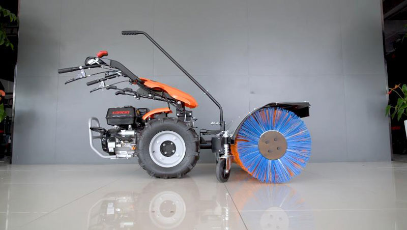 專業(yè)掃雪機服務的最佳品質之三 專業(yè)掃雪機服務的最佳品質之三