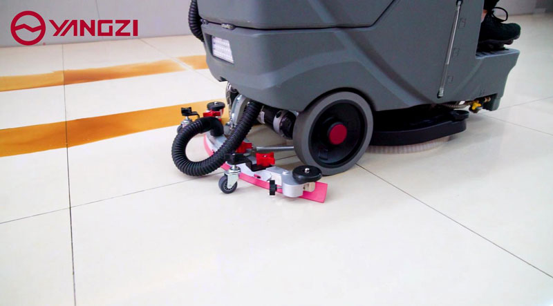 駕駛式全自動(dòng)洗地機(jī)哪個(gè)牌子好 駕駛式全自動(dòng)洗地機(jī)哪個(gè)牌子好