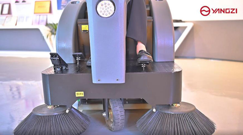 什么樣的垃圾不能用掃地機(jī)清掃 什么樣的垃圾不能用掃地機(jī)清掃