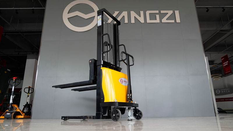 從 IC 叉車轉(zhuǎn)換為電動叉車 從 IC 叉車轉(zhuǎn)換為電動叉車