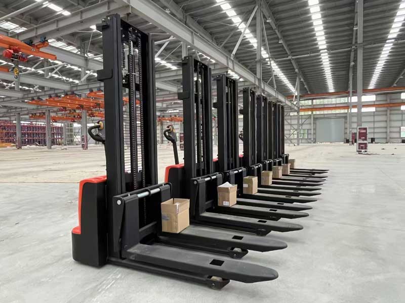 電動叉車基本特點介紹 電動叉車基本特點介紹