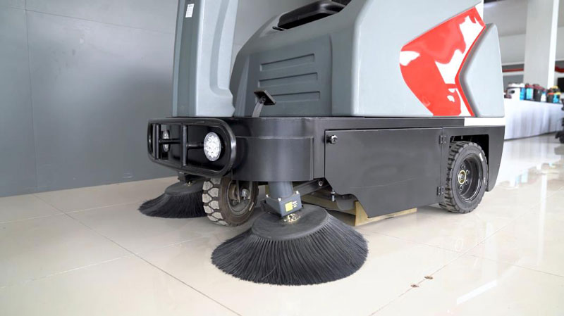 多功能電動(dòng)掃地車價(jià)格合理嗎？值得嗎？